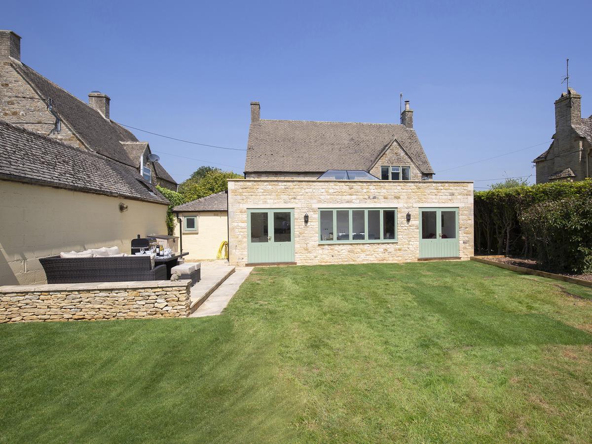 South Winds Villa Bourton-on-the-Water Eksteriør bilde